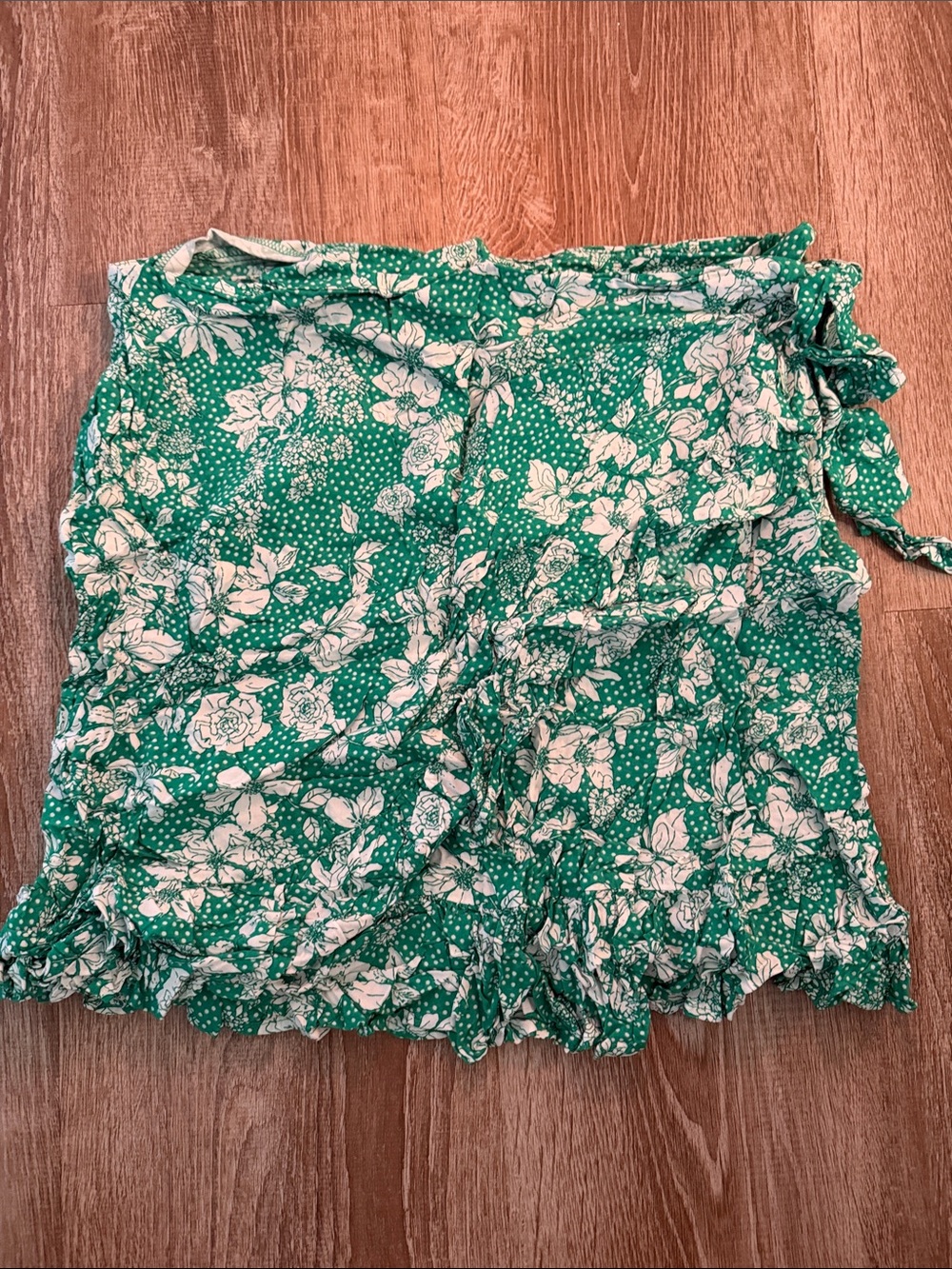 Mixit Green and White Floral Mini Skirt